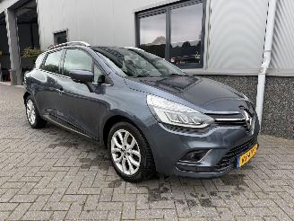 Damaged car Renault Clio 0.9 TCe Intens 2018/2