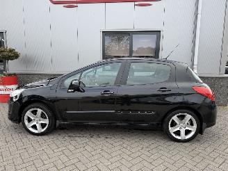 Peugeot 308 1.6 VTi XT picture 31