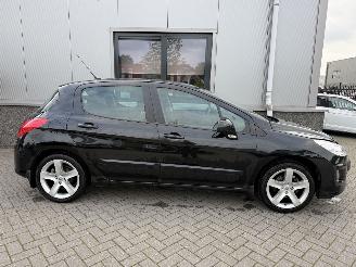 Peugeot 308 1.6 VTi XT picture 5