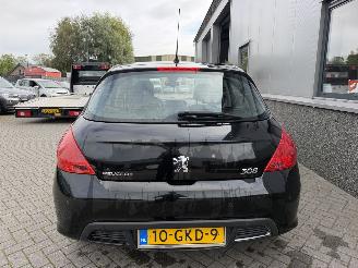 Peugeot 308 1.6 VTi XT picture 35