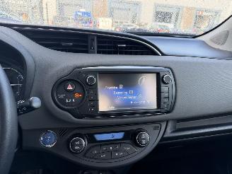 Toyota Yaris 1.5 Hybrid Lease Automaat picture 11