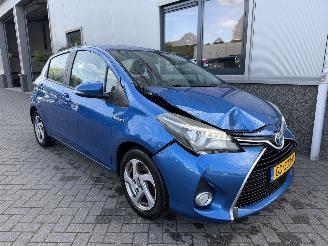 uszkodzony samochody osobowe Toyota Yaris 1.5 Hybrid Lease Automaat 2015/5