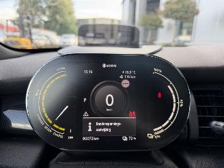 Mini Electric MINI Yours 33 kWh picture 9