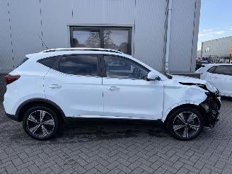 MG ZS EV Luxury 45 kWh picture 4