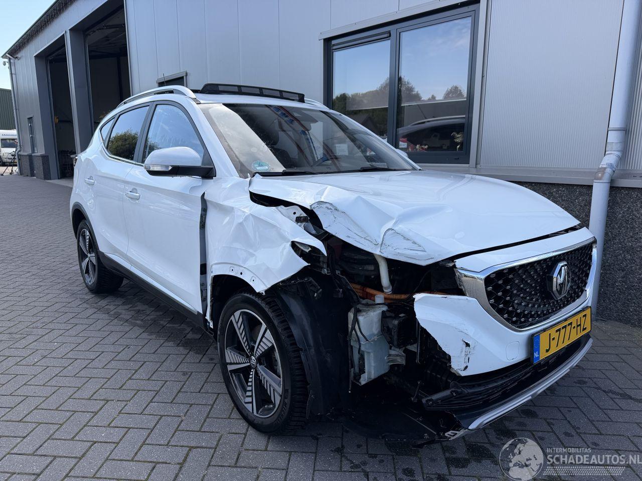 MG ZS EV Luxury 45 kWh