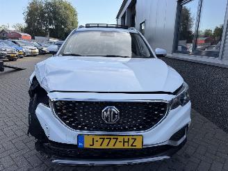 MG ZS EV Luxury 45 kWh picture 10