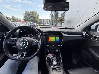 MG ZS EV Luxury 45 kWh picture 23