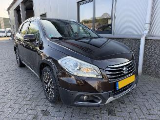 Suzuki SX4 S-Cross 1.6 Exclusive Automaat J-470-HX. picture 3