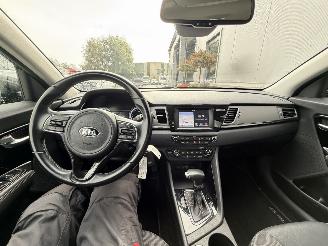 Kia Niro 1.6 GDi Hybrid DynamicLine RG-495-G picture 41