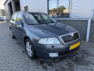 Skoda Octavia 2.0 FSI Elegance Attractive Business Automaat 20-GXL-5 picture 3