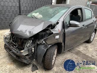 Toyota Yaris Yaris III (P13), Hatchback, 2010 / 2020 1.0 12V VVT-i picture 4