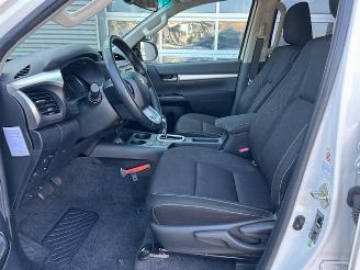 Toyota Hilux 2.4 D-4D Double Cab Pro 30427 KM !! Marge auto Geen BTW picture 4