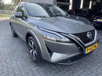 uszkodzony samochody osobowe Nissan Qashqai 1.3 MHEV Xtronic N-Connecta 2022/5