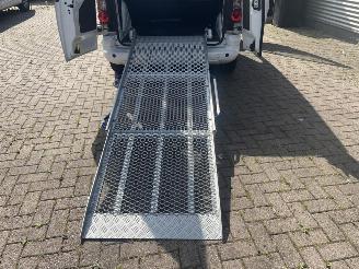 Peugeot Partner 120 1.6 BlueHDi 100 L1 Première S&S picture 13