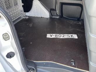 Peugeot Partner 120 1.6 BlueHDi 100 L1 Première S&S picture 10