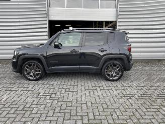 Jeep Renegade 4xe 240 Plug-in Hybrid Electric Trailhawk picture 6