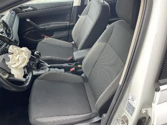 Volkswagen Polo 1.0 TSI Life picture 17
