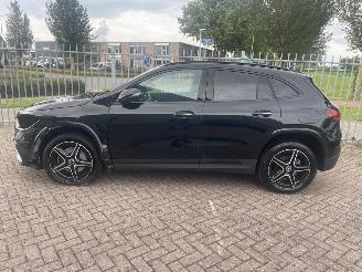Mercedes GLA 180 Star Edition picture 6