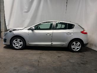 Renault Mégane Megane III Berline (BZ) Hatchback 5-drs 1.5 dCi 110 (K9K-636(K9K-A6)) =
[81kW]  (02-2009/02-2016) picture 4