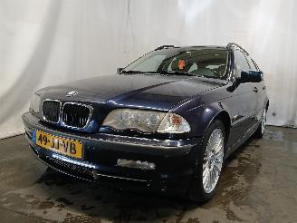 Avarii autoturisme BMW 3-serie 3 serie Touring (E46/3) Combi 330i 24V (M54-B30(306S3)) [170kW]  (06-2=
000/09-2005) 2002/5