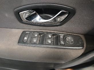Renault Mégane Megane III Grandtour (KZ) Combi 5-drs 1.5 dCi 110 (K9K-636(K9K-A6)) [8=
1kW]  (02-2009/04-2016) picture 14