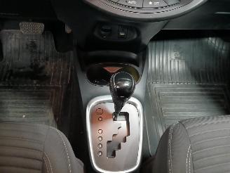 Toyota Yaris Yaris III (P13) Hatchback 1.5 16V Hybrid (1NZ-FXE) [74kW]  (04-2015/09=
-2020) picture 18