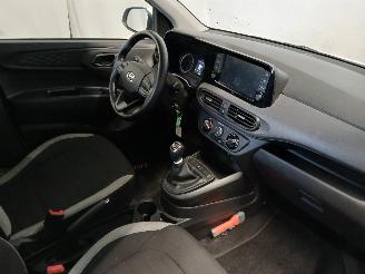 Hyundai I-10 i10 Hatchback 1.0 12V (G3LA) [49kW]  (09-2019/...) picture 9