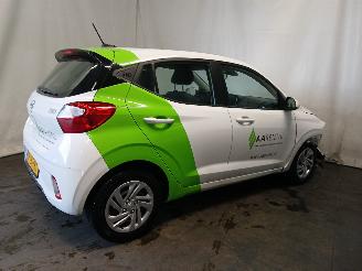 Hyundai I-10 i10 Hatchback 1.0 12V (G3LA) [49kW]  (09-2019/...) picture 6
