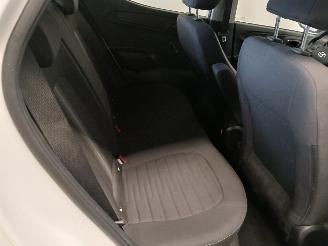 Hyundai I-10 i10 Hatchback 1.0 12V (G3LA) [49kW]  (09-2019/...) picture 10