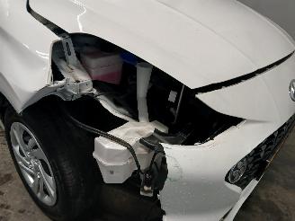 Hyundai I-10 i10 Hatchback 1.0 12V (G3LA) [49kW]  (09-2019/...) picture 22