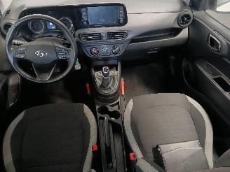 Hyundai I-10 i10 Hatchback 1.0 12V (G3LA) [49kW]  (09-2019/...) picture 11
