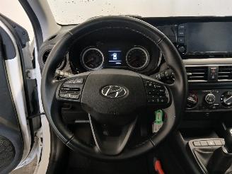 Hyundai I-10 i10 Hatchback 1.0 12V (G3LA) [49kW]  (09-2019/...) picture 20