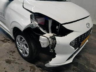 Hyundai I-10 i10 Hatchback 1.0 12V (G3LA) [49kW]  (09-2019/...) picture 23
