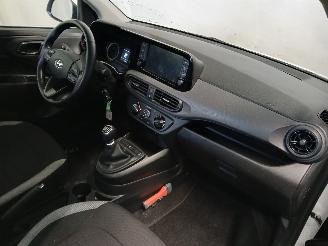 Hyundai I-10 i10 Hatchback 1.0 12V (G3LA) [49kW]  (09-2019/...) picture 8