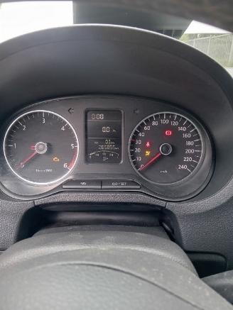 Volkswagen Polo Polo V (6R) Hatchback 1.2 TDI 12V BlueMotion (CFWA(Euro 5)) [55kW]  (1=
0-2009/05-2014) picture 2