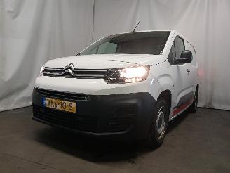 Vaurioauto  passenger cars Citroën Berlingo Berlingo Van 1.5 BlueHDi 75 (DV5RE(YHW)) [55kW]  (06-2018/...) 2021/6