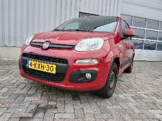 Voiture accidenté Fiat Panda Panda/Pandina (312) Hatchback 0.9 TwinAir 65 (312.A.4000) [48kW]  (04-=
2012/...) 2013/7