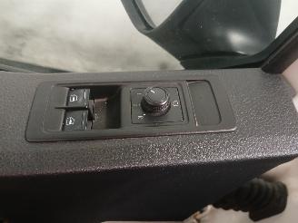 Volkswagen Transporter Transporter T6 Van 2.0 TDI DRF (CXGB) [75kW]  (04-2015/12-2019) picture 13