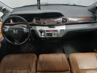 Honda Fr-v FR-V (BE) MPV 2.0 16V (K20A9) [110kW]  (02-2005/12-2006) picture 11