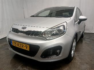 damaged passenger cars Kia Rio Rio III (UB) Hatchback 1.2 CVVT 16V (G4LA5) [63kW]  (09-2011/12-2017) 2011/8