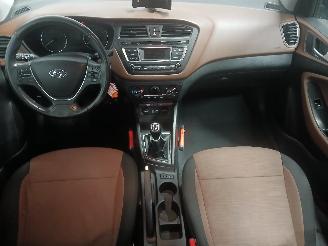 Hyundai I-20 i20 (GBB) Hatchback 1.2i 16V (G4LA) [62kW]  (11-2014/08-2020) picture 11