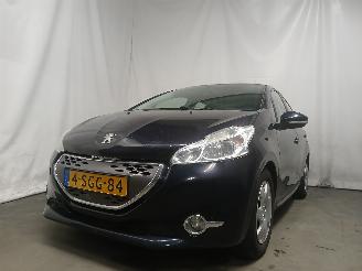 Voiture accidenté Peugeot 208 208 I (CA/CC/CK/CL) Hatchback 1.4 HDi (DV4C(8HP)) [50kW]  (03-2012/12-=
2019) 2013/9