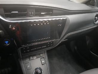 Toyota Auris Auris (E18) Hatchback 5-drs 1.8 16V Hybrid (2ZRFXE) [100kW]  (10-2012/=
03-2019) picture 16