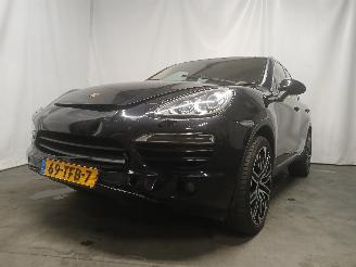 Unfallwagen Porsche Cayenne Cayenne II (92A) SUV 3.0 D V6 24V (MCR.C(Euro 5)) [180kW]  (06-2011/05=
-2018) 2012/1