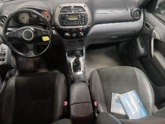 Toyota Rav-4 RAV4 (A2) Terreinwagen 1.8 16V VVT-i 4x2 (1ZZFE) [92kW]  (08-2000/11-2=
005) picture 11