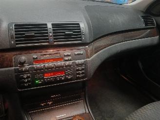 BMW 3-serie 3 serie (E46/4) Sedan 323i 24V (M52TU-B25(256S4)) [125kW]  (03-1998/09=
-2000) picture 16