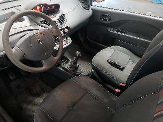 Renault Twingo Twingo II (CN) Hatchback 3-drs 1.2 16V (D4F-764(D4F-E7)) [55kW]  (03-2=
007/09-2014) picture 12