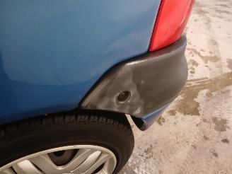 Renault Twingo Twingo (C06) Hatchback 3-drs 1.2 16V (D4F-708) [55kW]  (10-2003/05-200=
7) picture 19