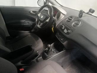 Seat Ibiza Ibiza IV (6J5) Hatchback 5-drs 1.2 TDI Ecomotive (CFWA) [55kW]  (06-20=
10/05-2015) picture 8