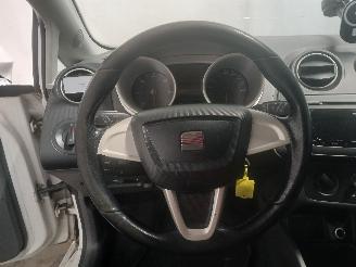 Seat Ibiza Ibiza IV (6J5) Hatchback 5-drs 1.2 TDI Ecomotive (CFWA) [55kW]  (06-20=
10/05-2015) picture 18